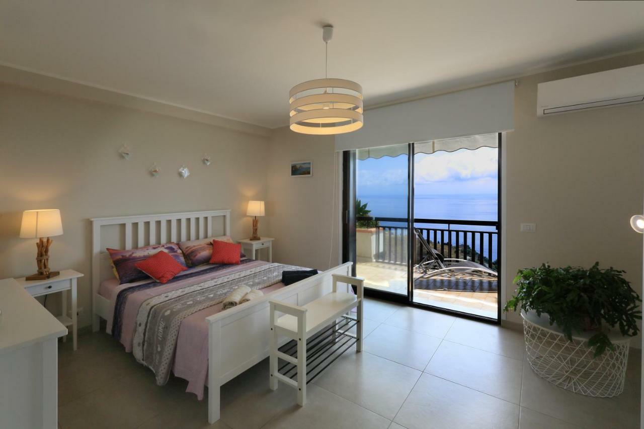Olimpia'S House Apartment Taormina Bagian luar foto