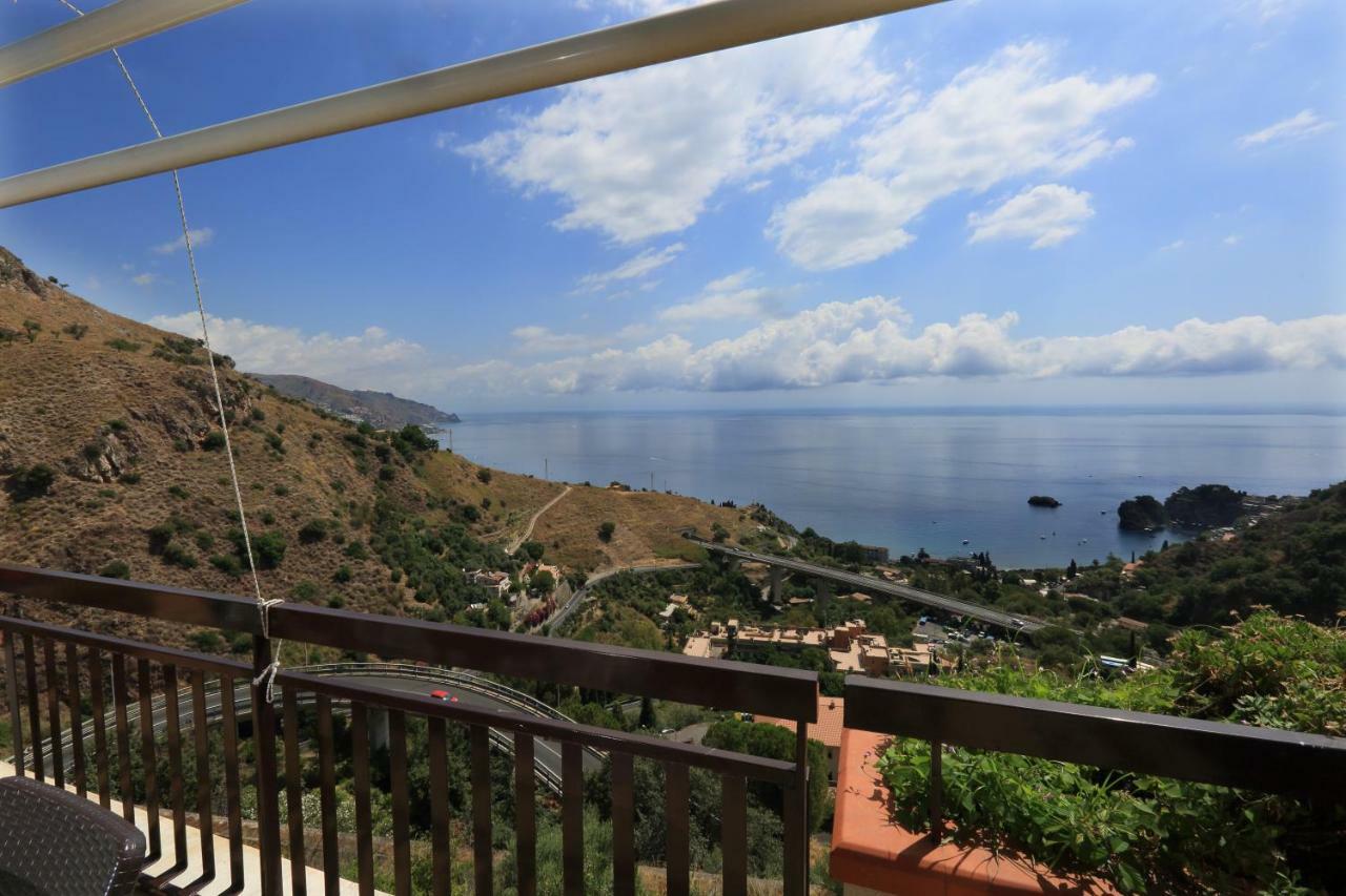 Olimpia'S House Apartment Taormina Bagian luar foto